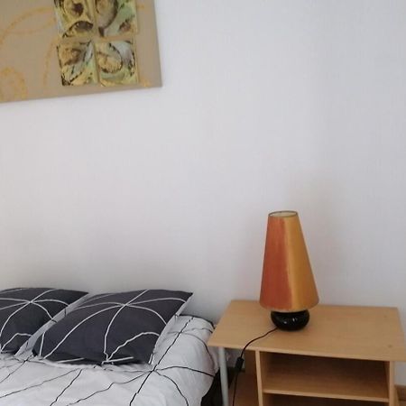 Pont-De-Vaux City Center Appartement For 2 Екстериор снимка